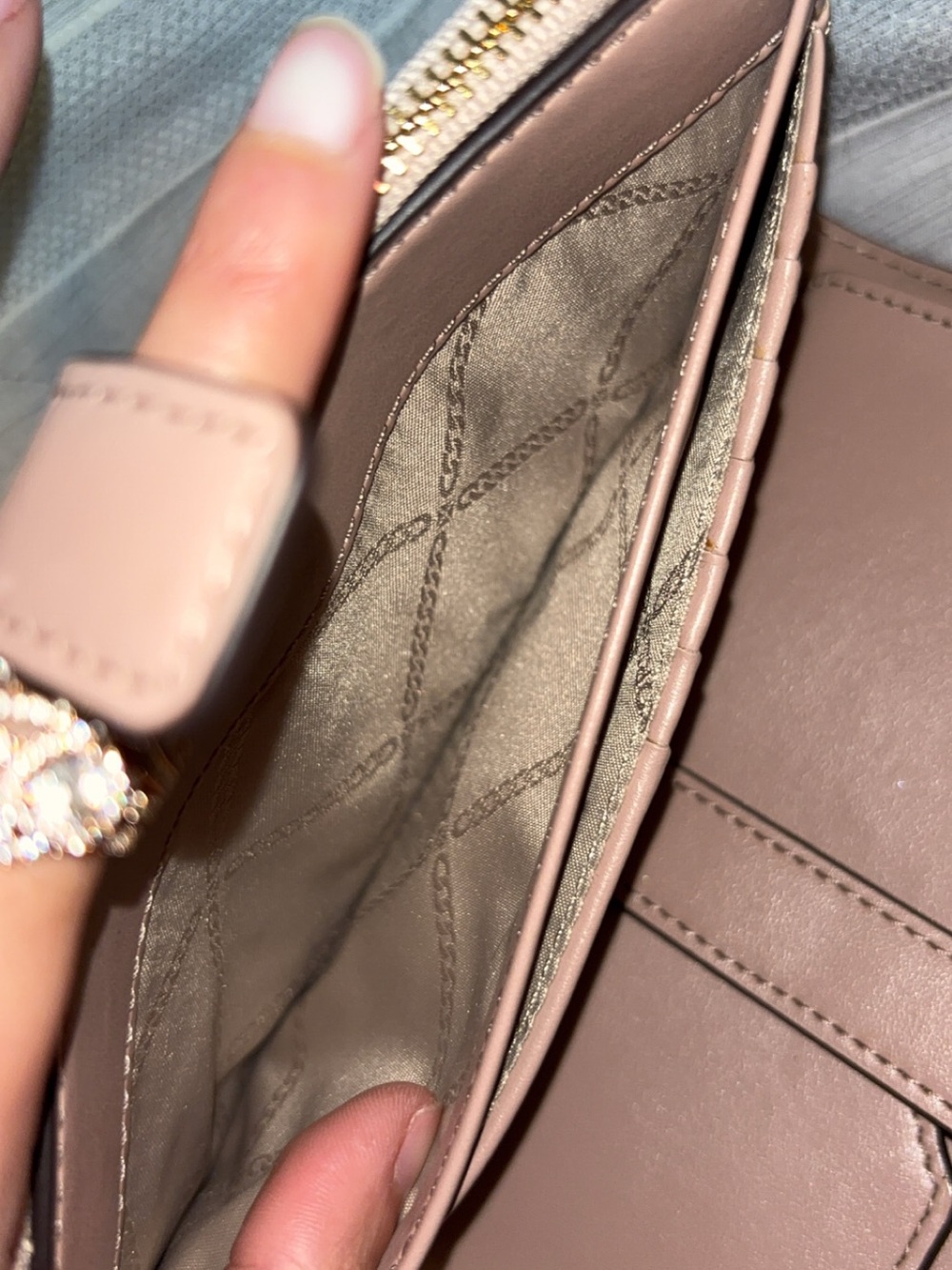 NWNT Michael Kors Blush Pink Leather Zip Wallet with Gold Hardware - Picture 4 of 8
